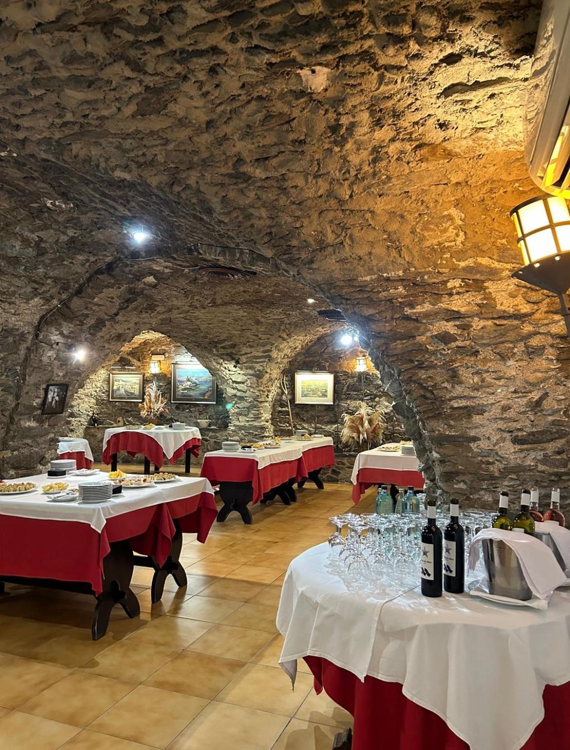 Hostal La Tina El Port De La Selva 外观 照片